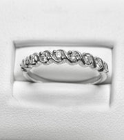 Demi-alliance 9 diamants ronds 0.13 carat or blanc 14 carats Célia